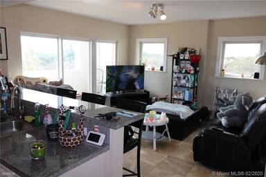 Main picture of 2740 SW 28th Ter