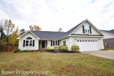Main picture of 6405 Coachmans Way
