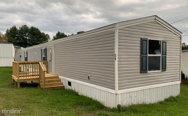 Main picture of 19 Spark Ln