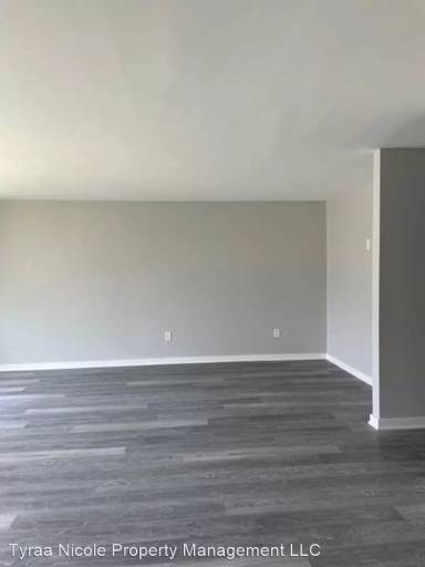 Main picture of 22148 Dante St