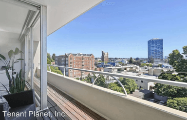 Main picture of 320 Lee St