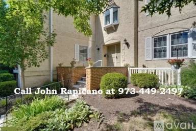 Main picture of 11G Heritage Dr