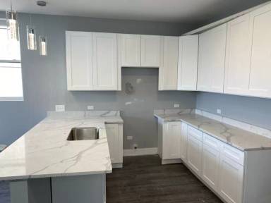 Main picture of 3925 S Indiana Ave