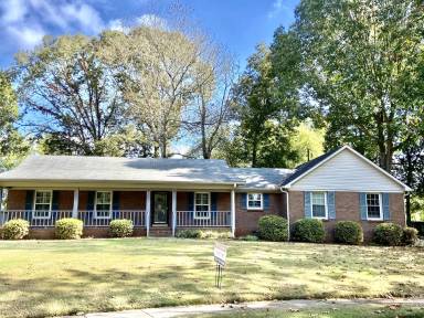 Main picture of 103 Raleigh Way