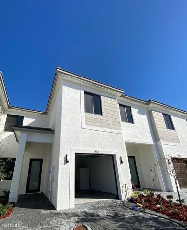 Main picture of 14591 SW 26th St