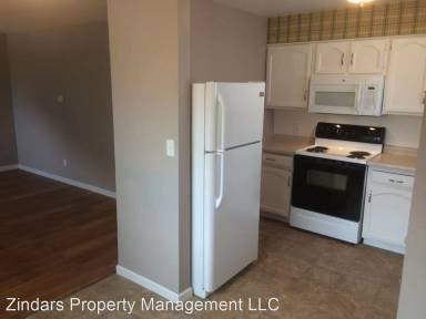 Main picture of 204 E Collett St