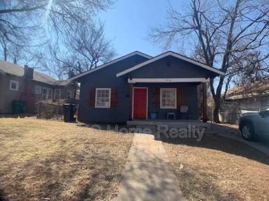 Main picture of 1946 NW 10th St