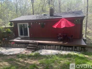 Main picture of 462 Hackleys Mill Rd
