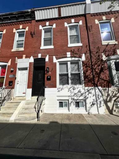 Main picture of 2323 S Beulah St