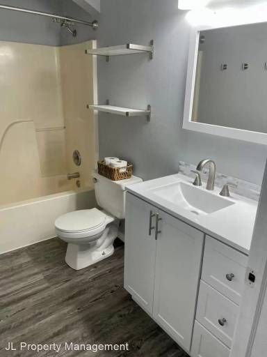 Main picture of 1504 S Campbell Trl