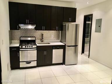 Main picture of 106 W 105th St
