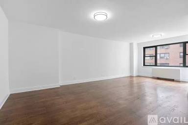 Main picture of 400 E 89th St Apartments