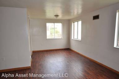 Main picture of 257 Ormsby Ave