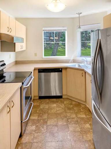 Main picture of The Hamptons At Harbour Pointe