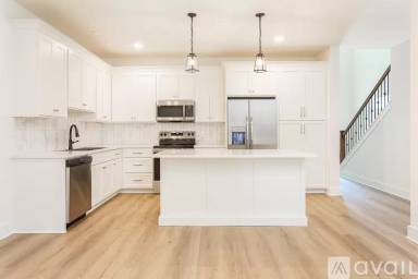 Main picture of 9616 Mabel St