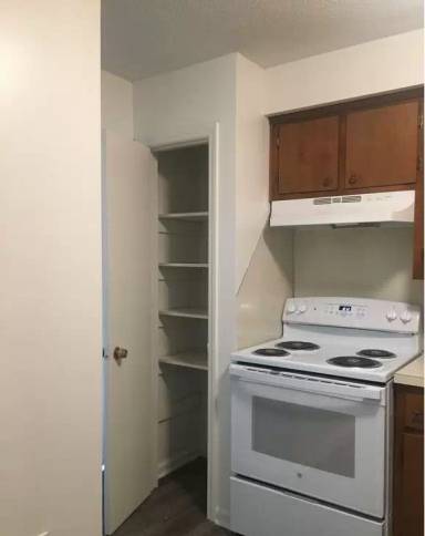 Main picture of 5238 Cave Spring Ln