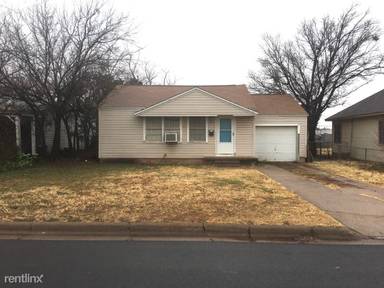 Main picture of 1542 Burger St