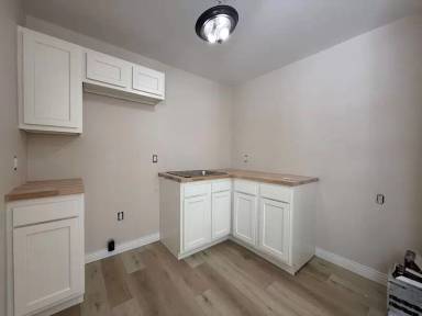 Main picture of 172 Stonewood Ave