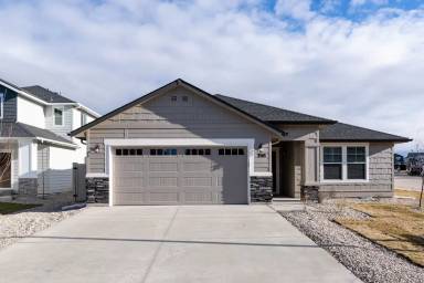 Main picture of 177 S Iceberg Lake Ave