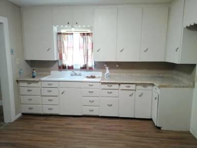 Main picture of 1906 24th St