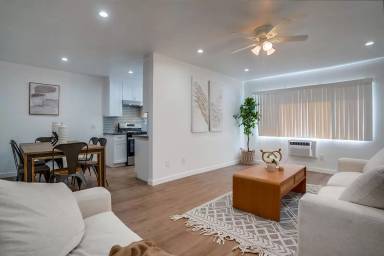 Main picture of 11731 Kittridge St