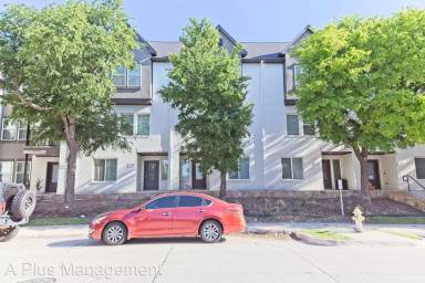 Main picture of 3313 Wynwood Dr