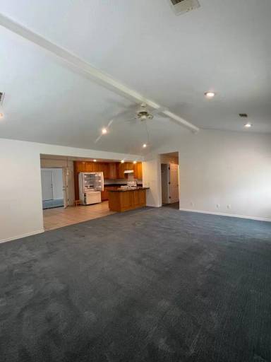 Main picture of 701 N 4th St