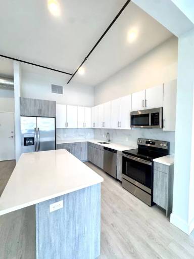 Main picture of 207 N Front St