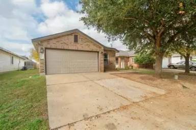 Main picture of 3008 Crownover St