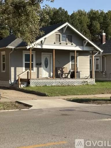 Main picture of 623 E Ash St
