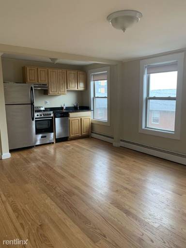 Main picture of 16 Mitchell St