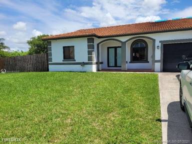Main picture of 13283 SW 217th Ter