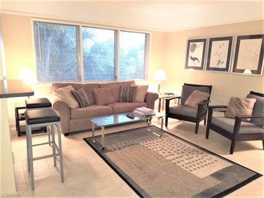Main picture of 700 Bayshore Dr