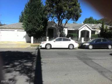 Main picture of 2475 Belgrave Ave