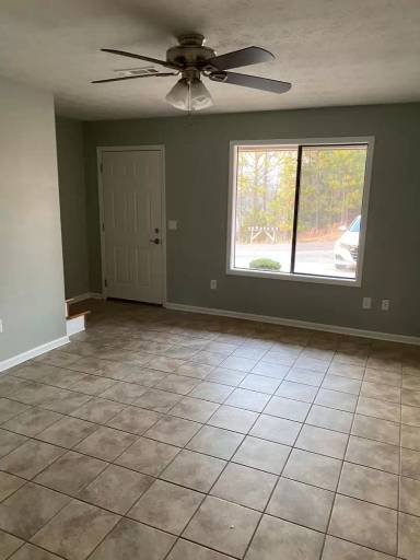 Main picture of 18 Allen Dr
