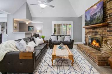 Main picture of 4215 Arbor Creek Dr