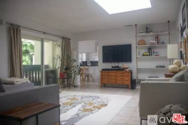 Main picture of 4140 Baldwin Ave