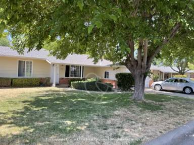 Main picture of 8360 Cambridge St