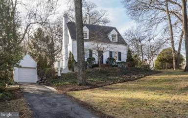 Main picture of 1628 N Harrison St