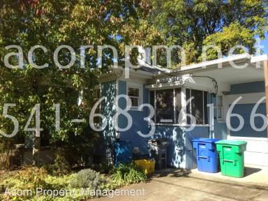 Main picture of 5031 SE Haig St