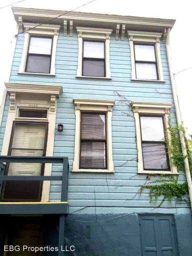 Main picture of 5432 Dresden Way