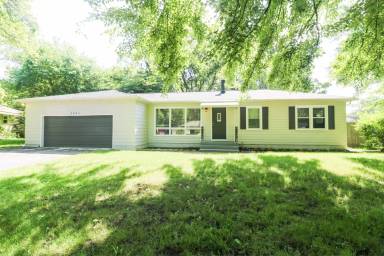 Main picture of 3043 Evelyn St