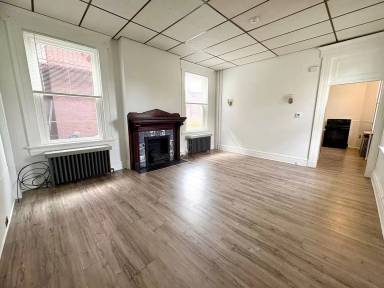 Main picture of 427 Cumberland St