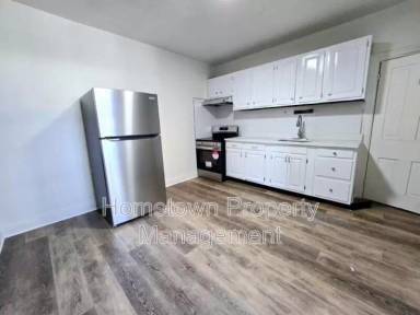 Main picture of 108 S High St