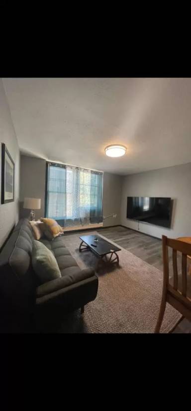 Main picture of 311 E Thayer Ave