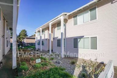 Main picture of 4420 Gibbons St