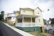 Main picture of 450 Dallas St
