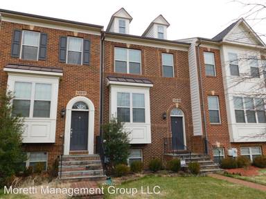Main picture of 13515 Tivoli Lake Blvd
