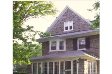 Main picture of 2216 Georges Ln
