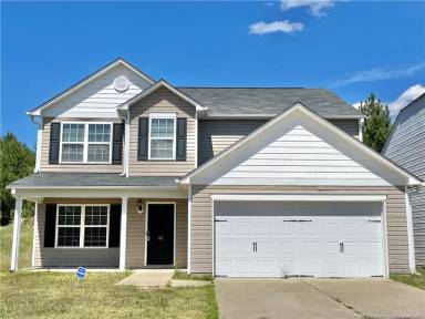 Main picture of 46 Hallow Oak St